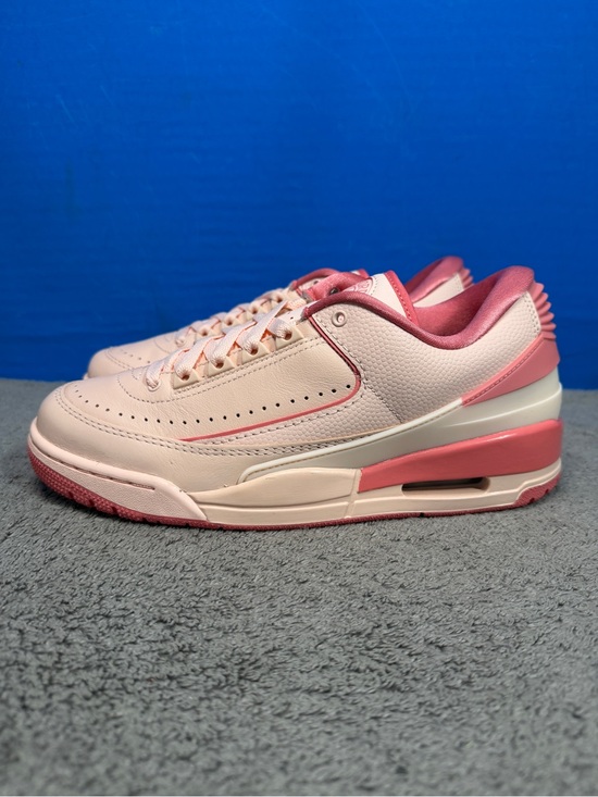 Jordan Shoes - Jordan 2/3
Brand new